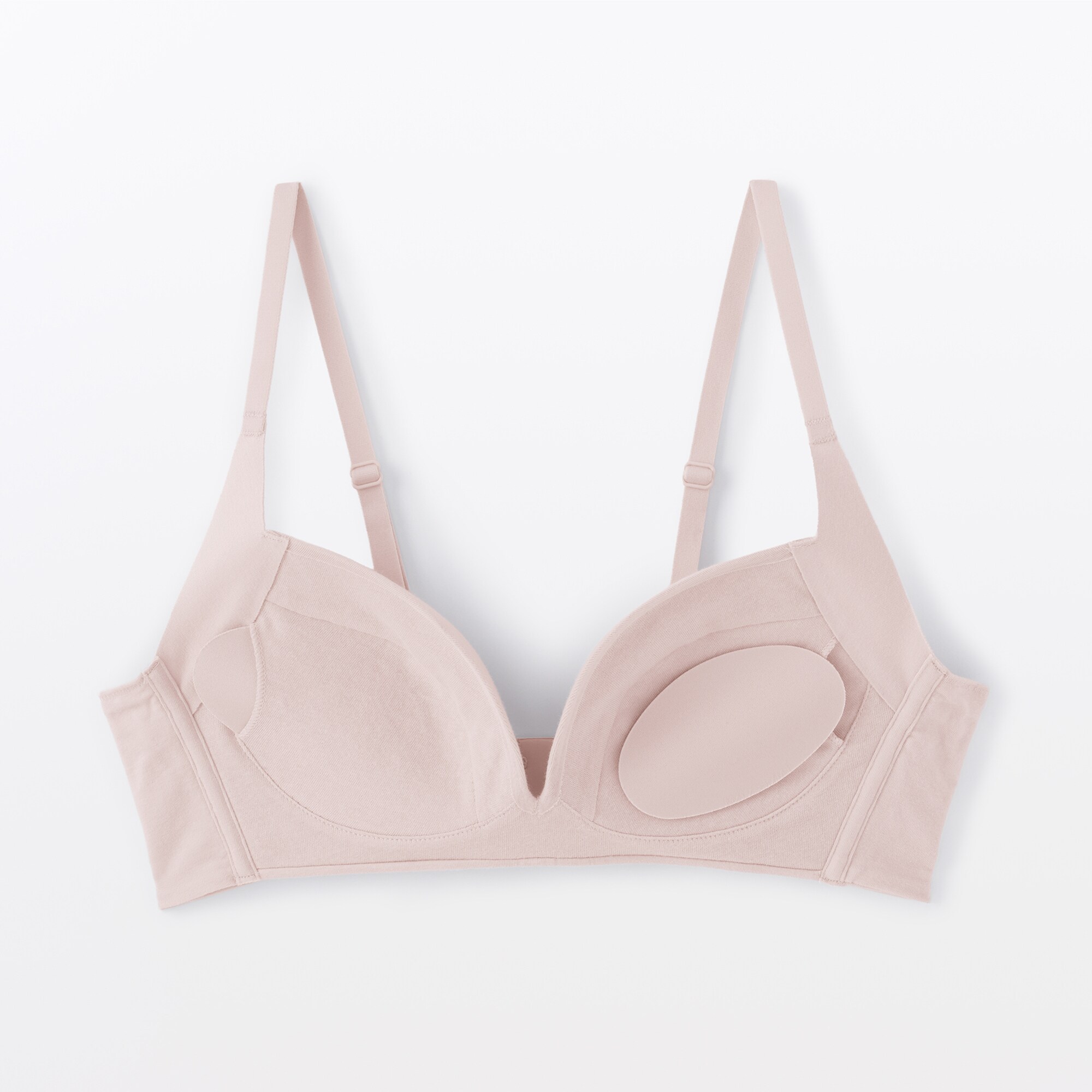 婦人　ノンワイヤー胸の形を整えるブラジャー