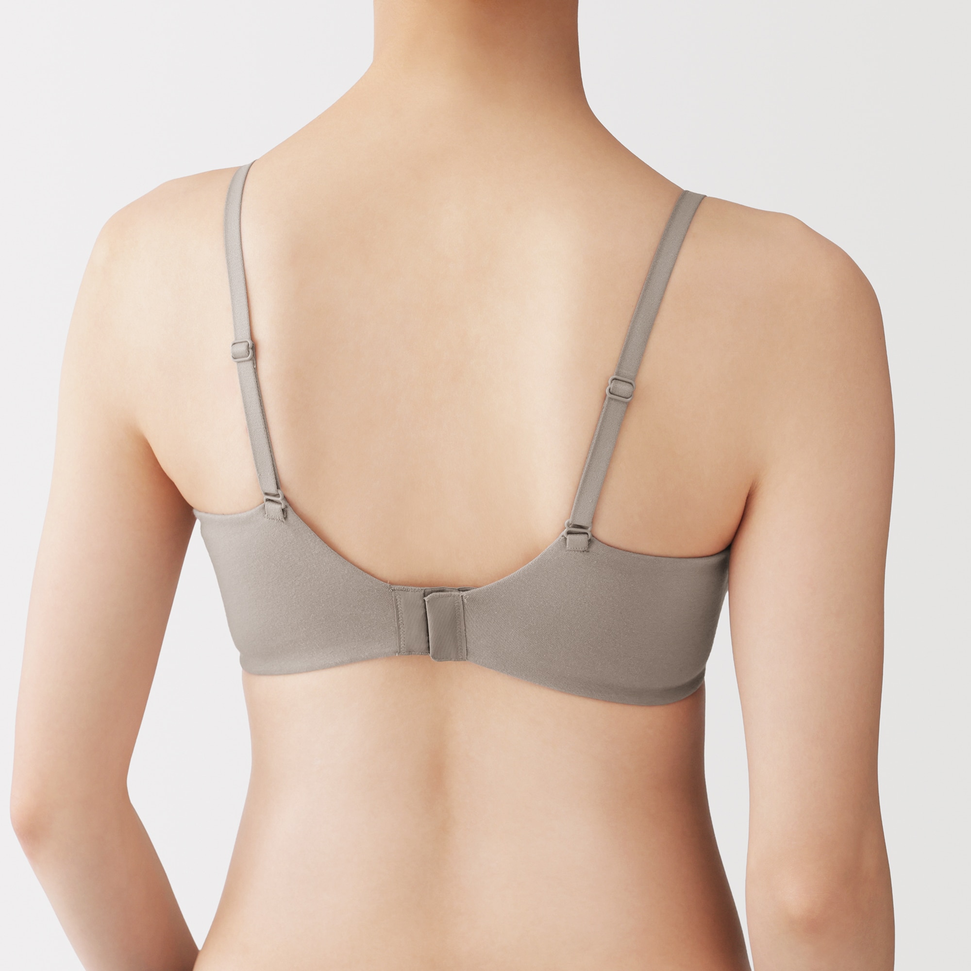 婦人 ノンワイヤー胸の形を整えるブラジャー | 無印良品