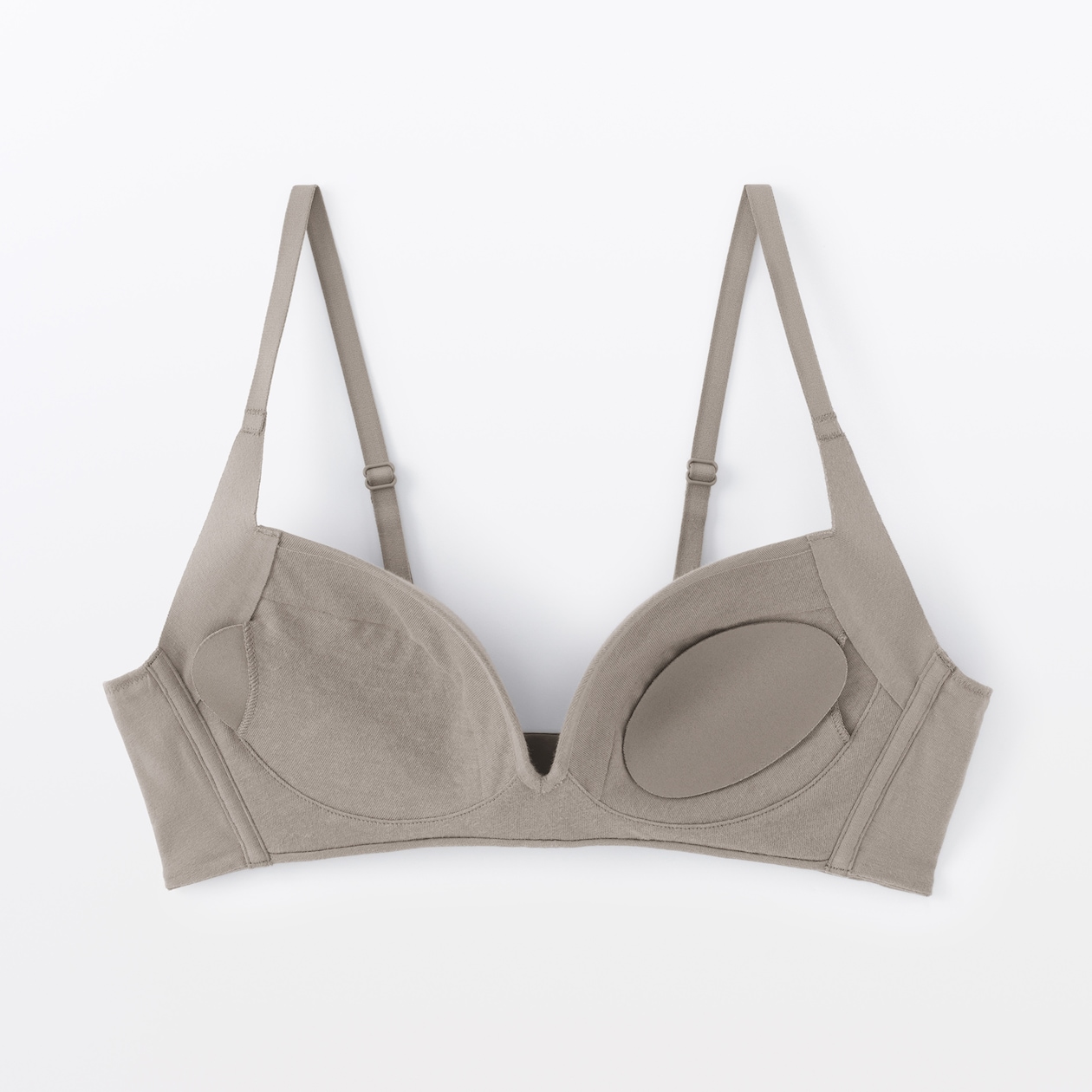 婦人　ノンワイヤー胸の形を整えるブラジャー