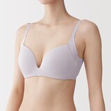 婦人　ノンワイヤー胸の形を整えるブラジャー　プラスサイズ