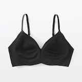 婦人　ノンワイヤー　体にあわせて支えるブラジャー