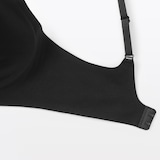 婦人　ノンワイヤー　体にあわせて支えるブラジャー