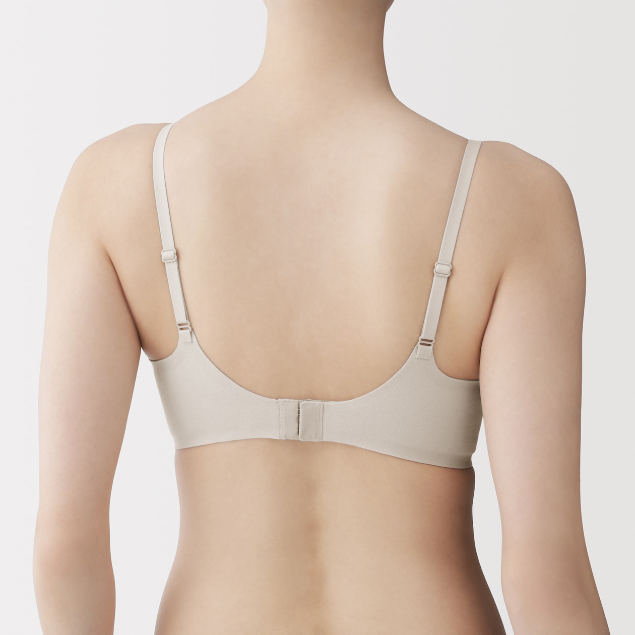 婦人　ノンワイヤー　体にあわせて支えるブラジャー