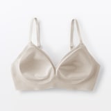 婦人　ノンワイヤー　体にあわせて支えるブラジャー