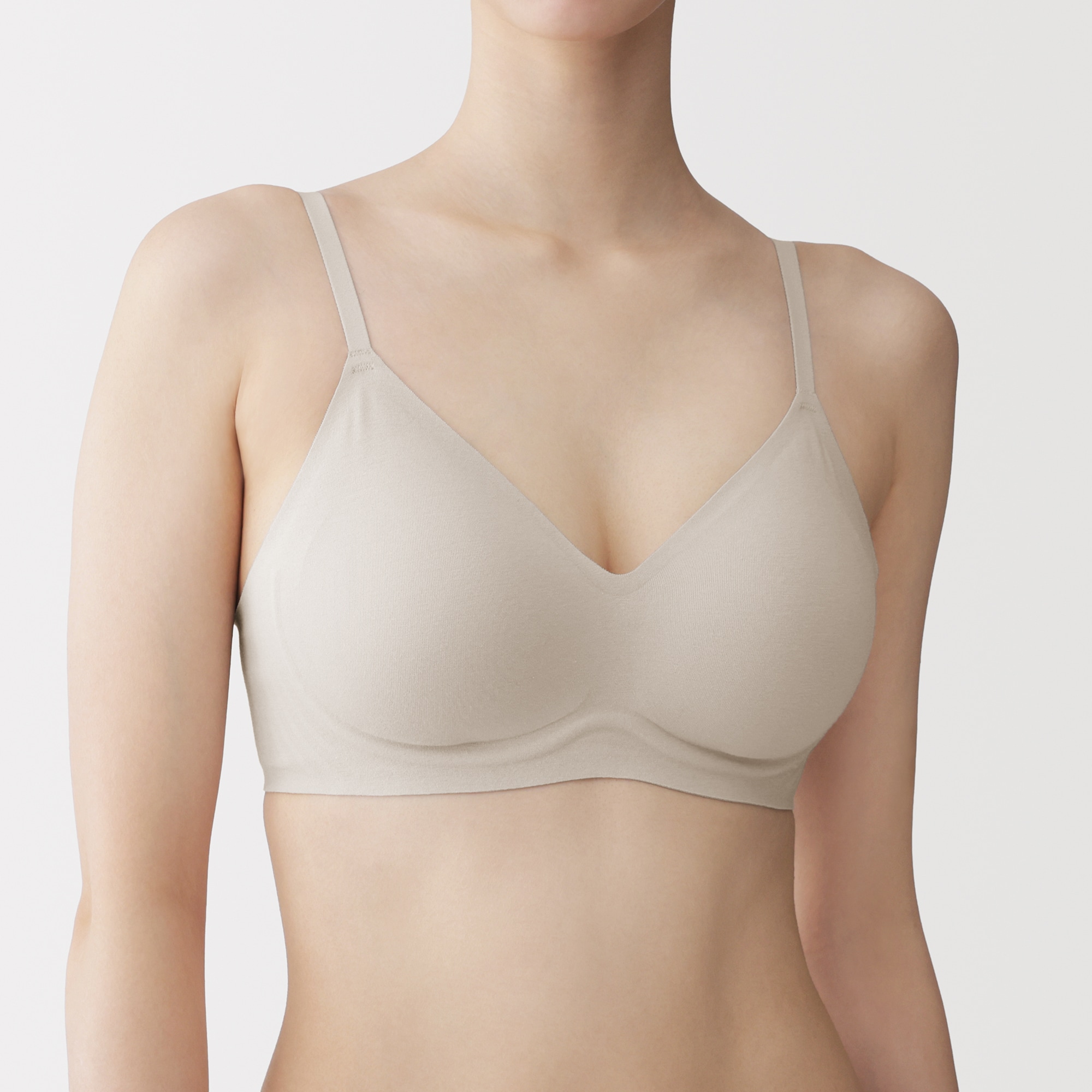 婦人　ノンワイヤー　体にあわせて支えるブラジャー