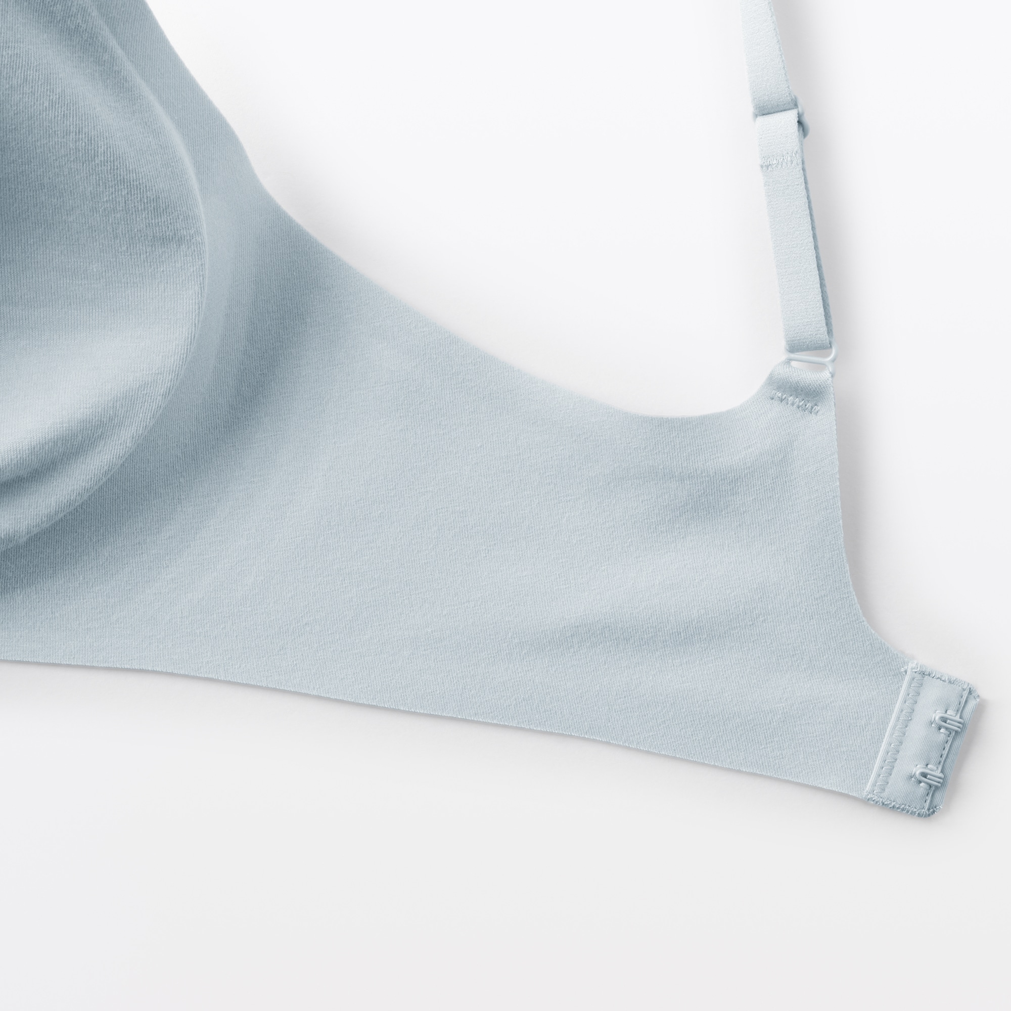 婦人　ノンワイヤー　体にあわせて支えるブラジャー