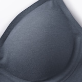 婦人　ノンワイヤー　体にあわせて支えるブラジャー