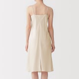 婦人　なめらかサテンスリップドレス