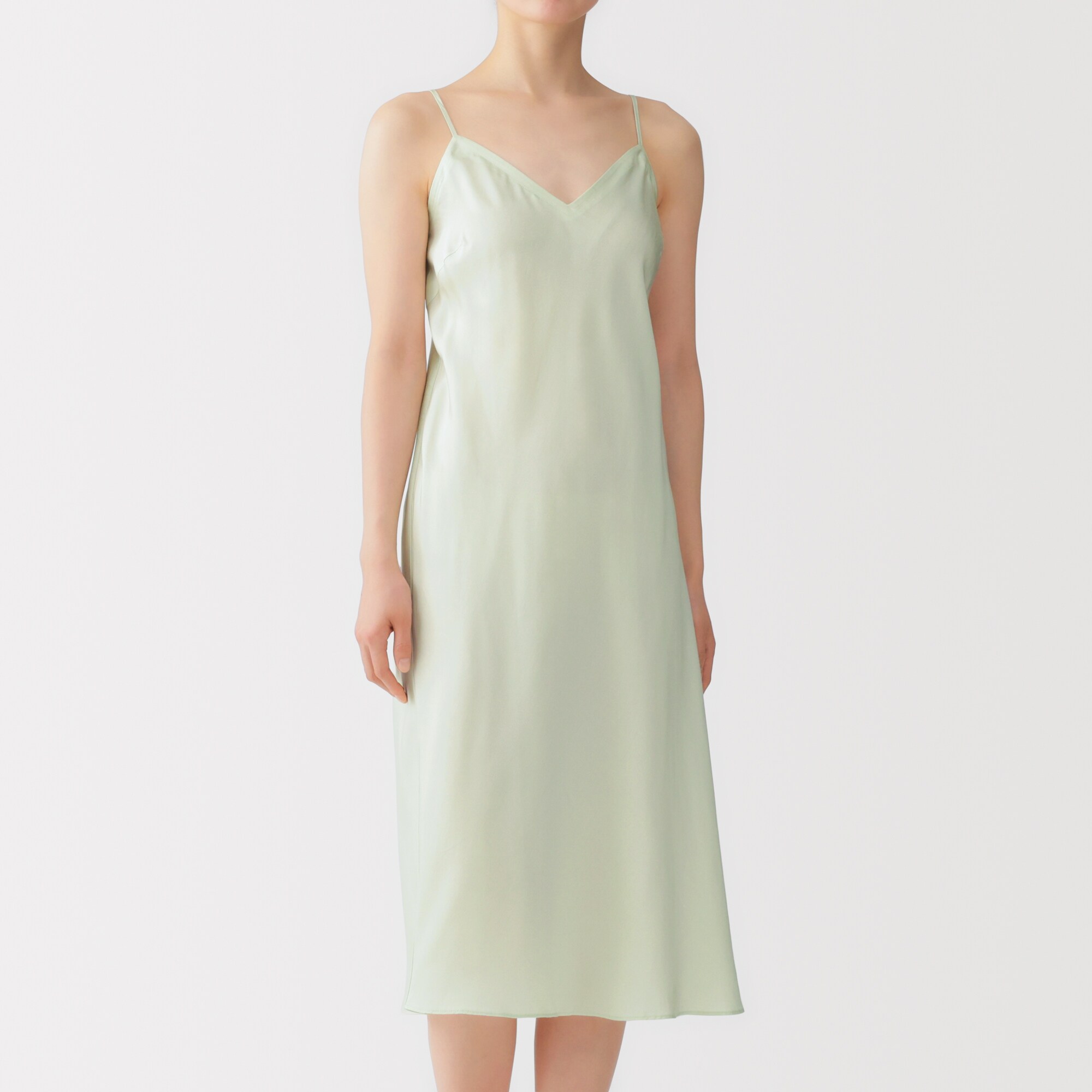 婦人　なめらかサテンスリップドレス