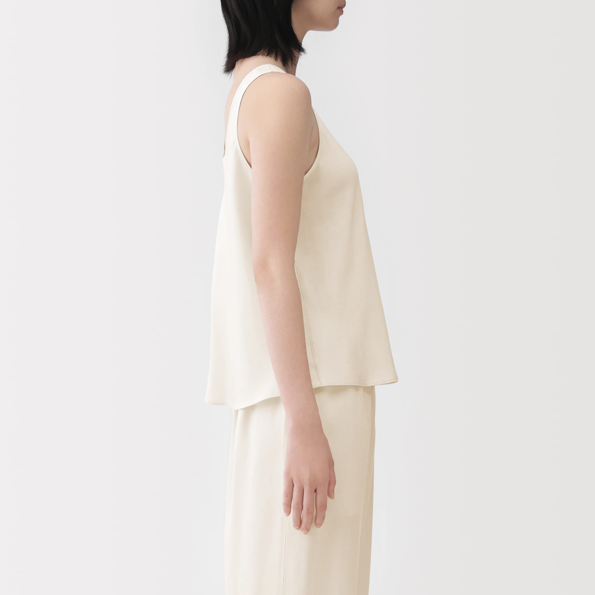 婦人 なめらかサテンフレアタンクトップ | 無印良品
