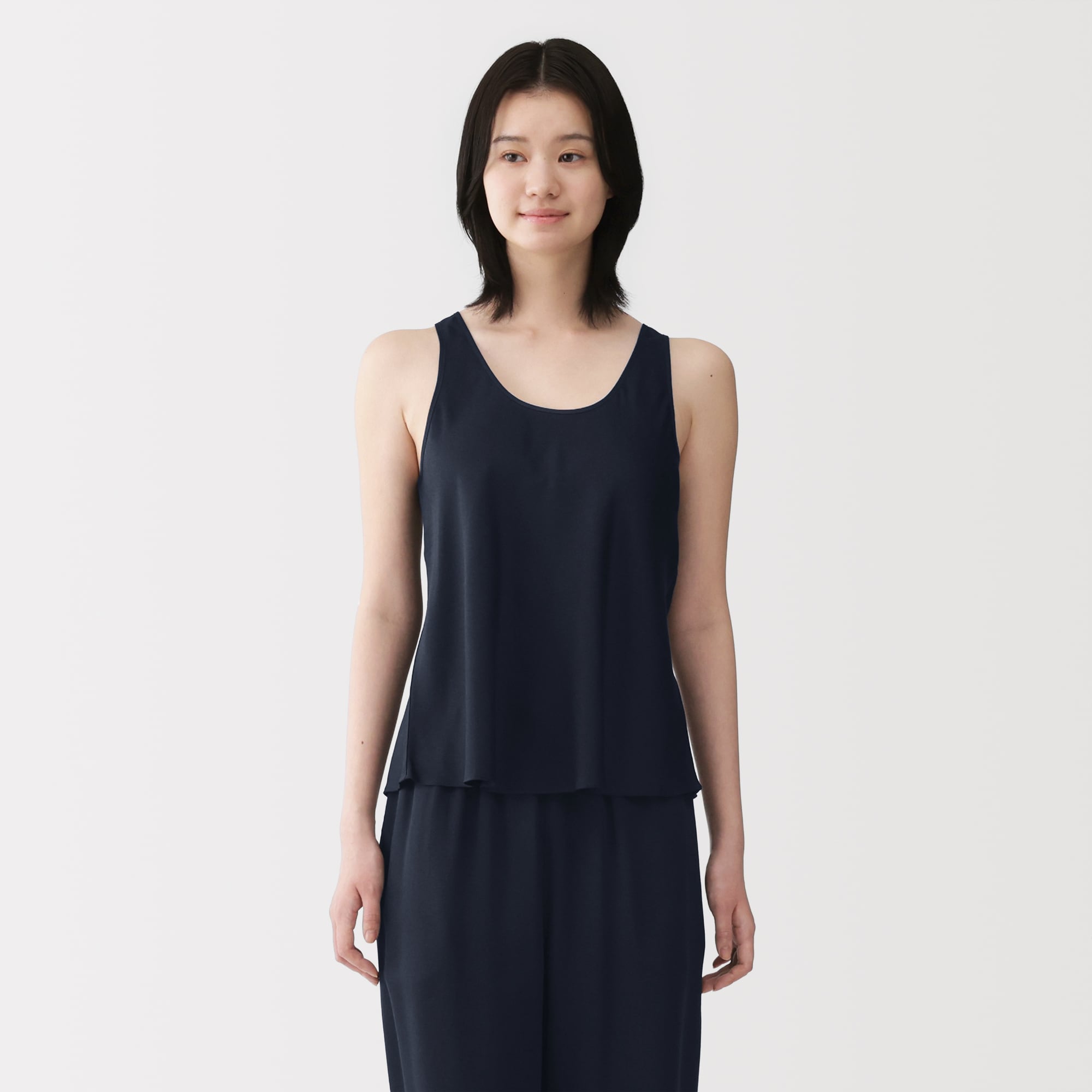 婦人　なめらかサテンフレアタンクトップ