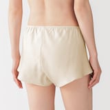 婦人　なめらかサテンフレアショーツ