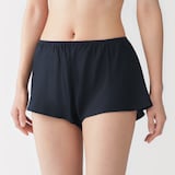 婦人　なめらかサテンフレアショーツ