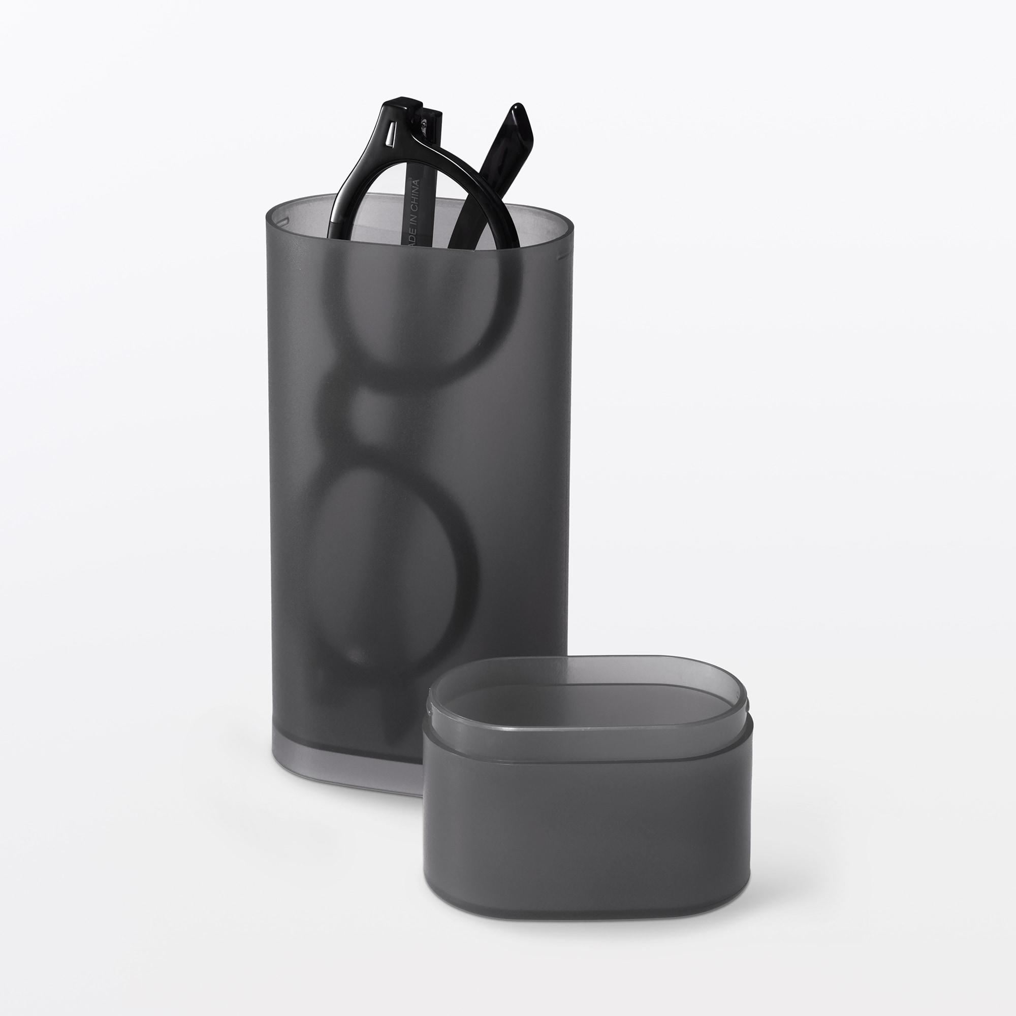 ポリプロピレンメガネも入るペンケース　スタンド式　