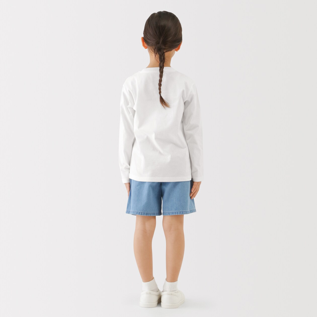 キッズ　綿天竺編みクルーネック長袖Ｔシャツ　無地