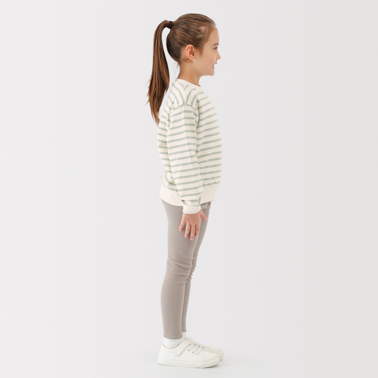 キッズ　接結編みスウェットシャツ