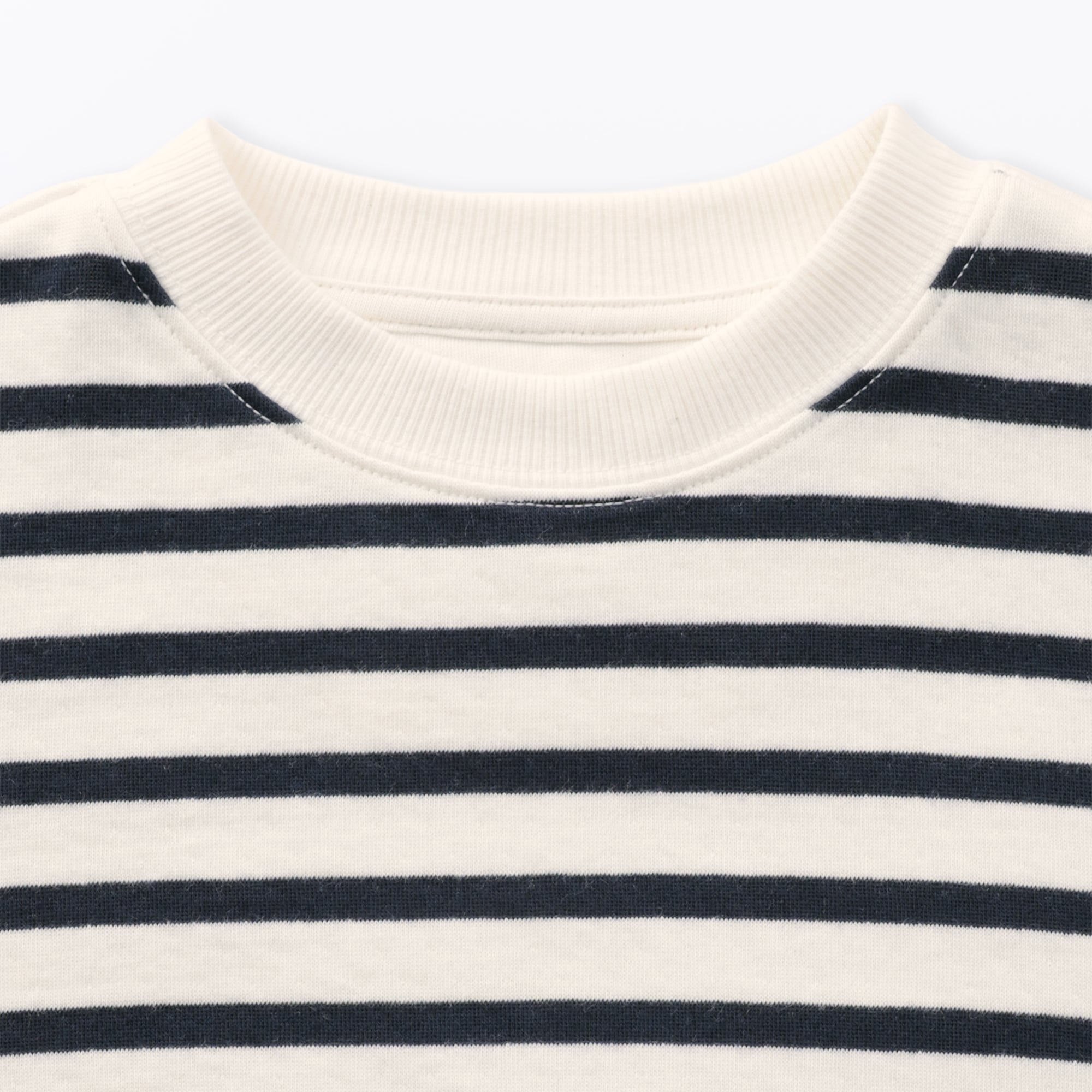 キッズ　接結編みスウェットシャツ