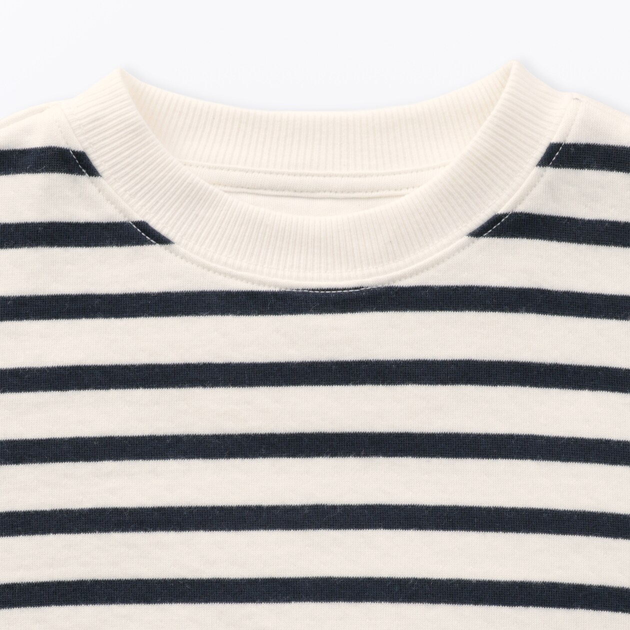 キッズ　接結編みスウェットシャツ