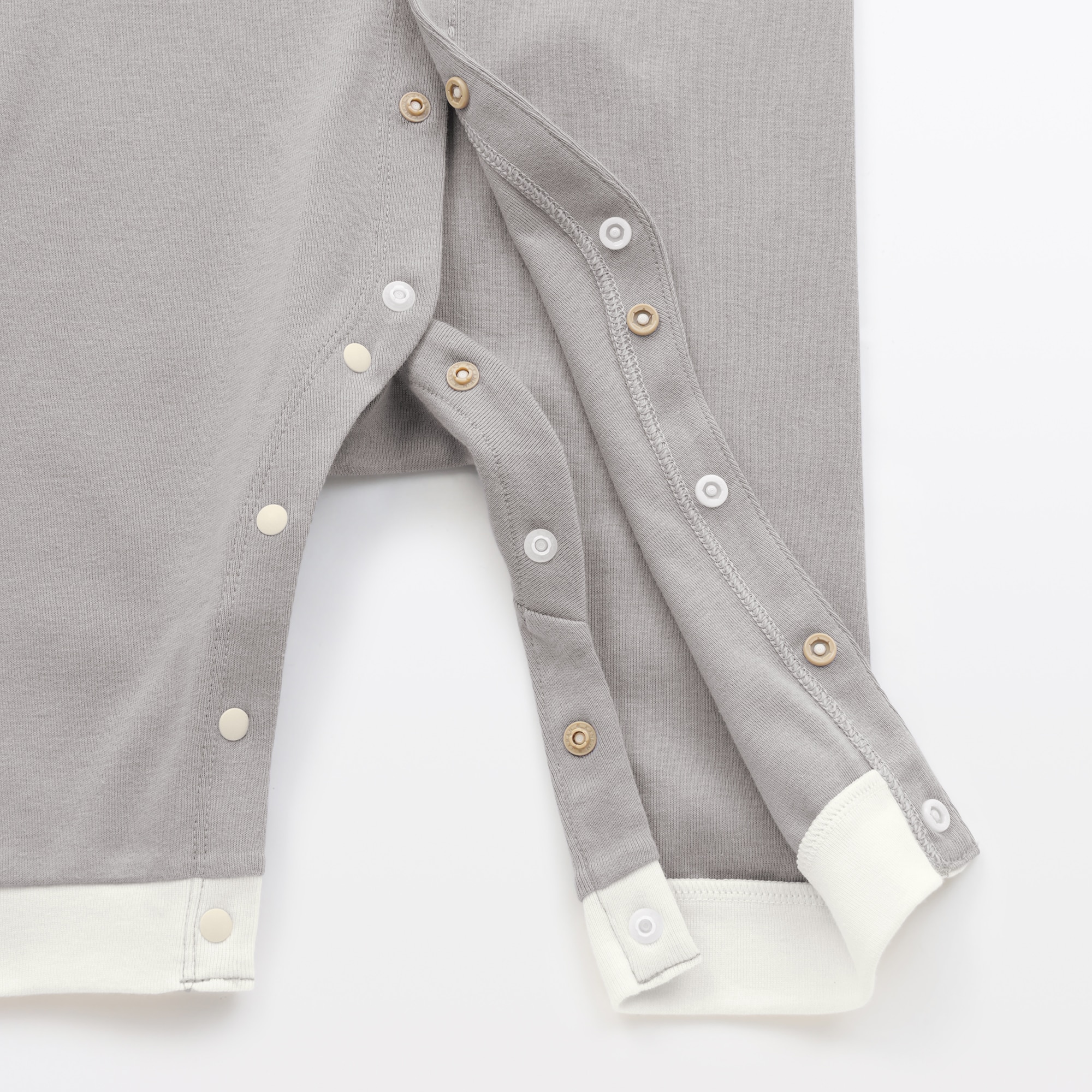 ベビー　脇に縫い目のないフライス編み長袖カバーオール