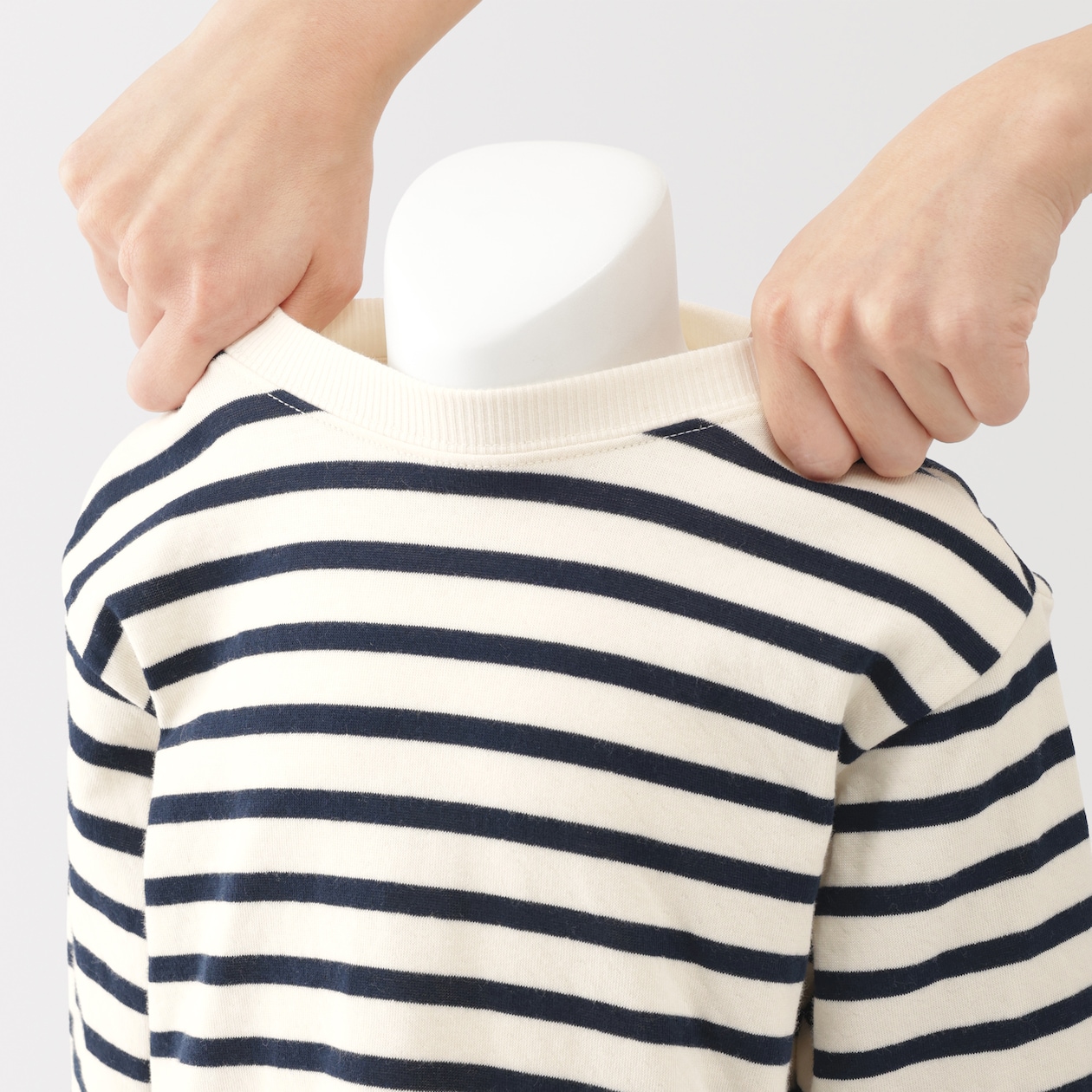 ベビー　あたまするっと　接結編みスウェットシャツ