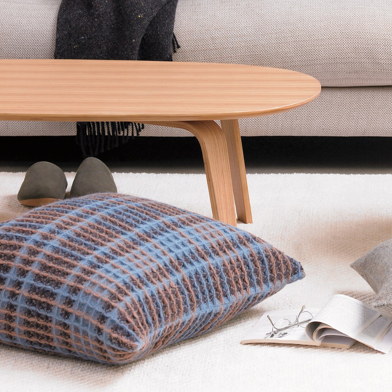 楕円こたつ・本体・タモ材曲木脚・フラットヒーター