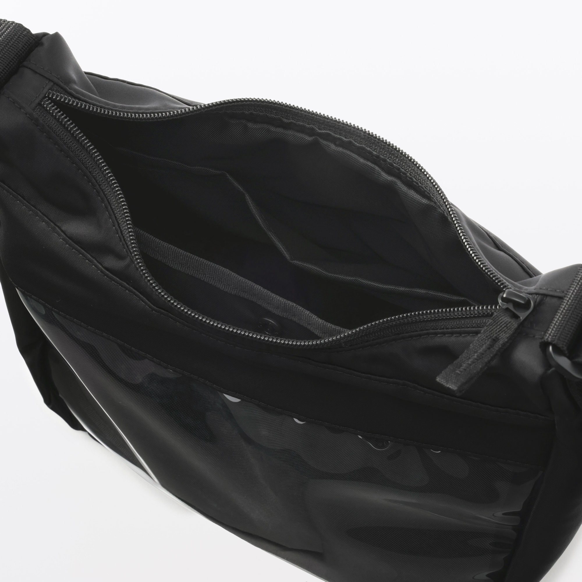 撥水　再生ナイロン　推しごと　ショルダーバッグ