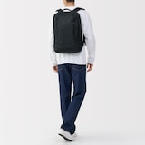 肩の負担を軽くする　撥水　ビジネス　リュックサック（薄型）