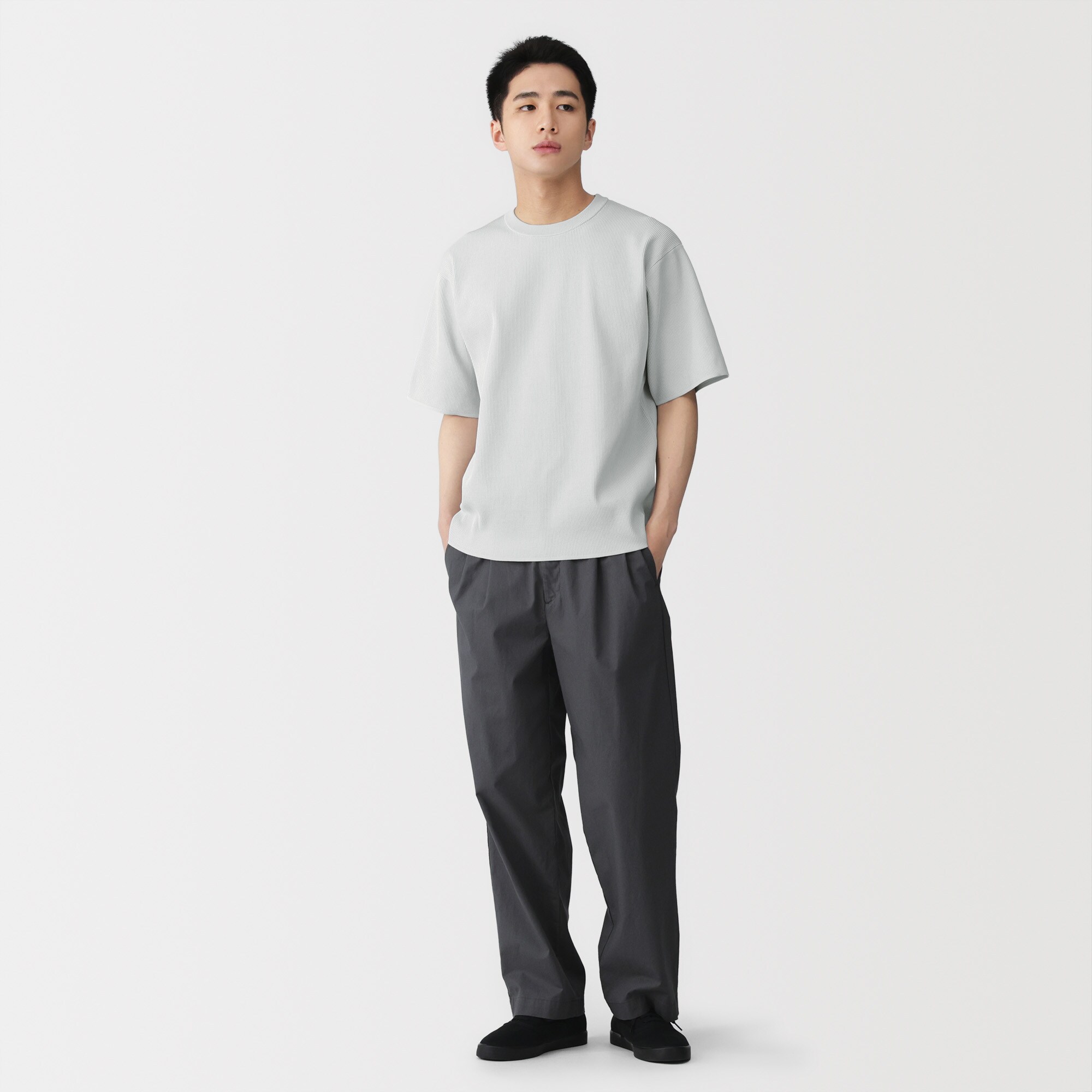 Me Issei Miyake ダークグレー リブ編み 半袖Tシャツ 紳士 乾きやすい洗えるリブ編み半袖ニットTシャツ | 無印良品