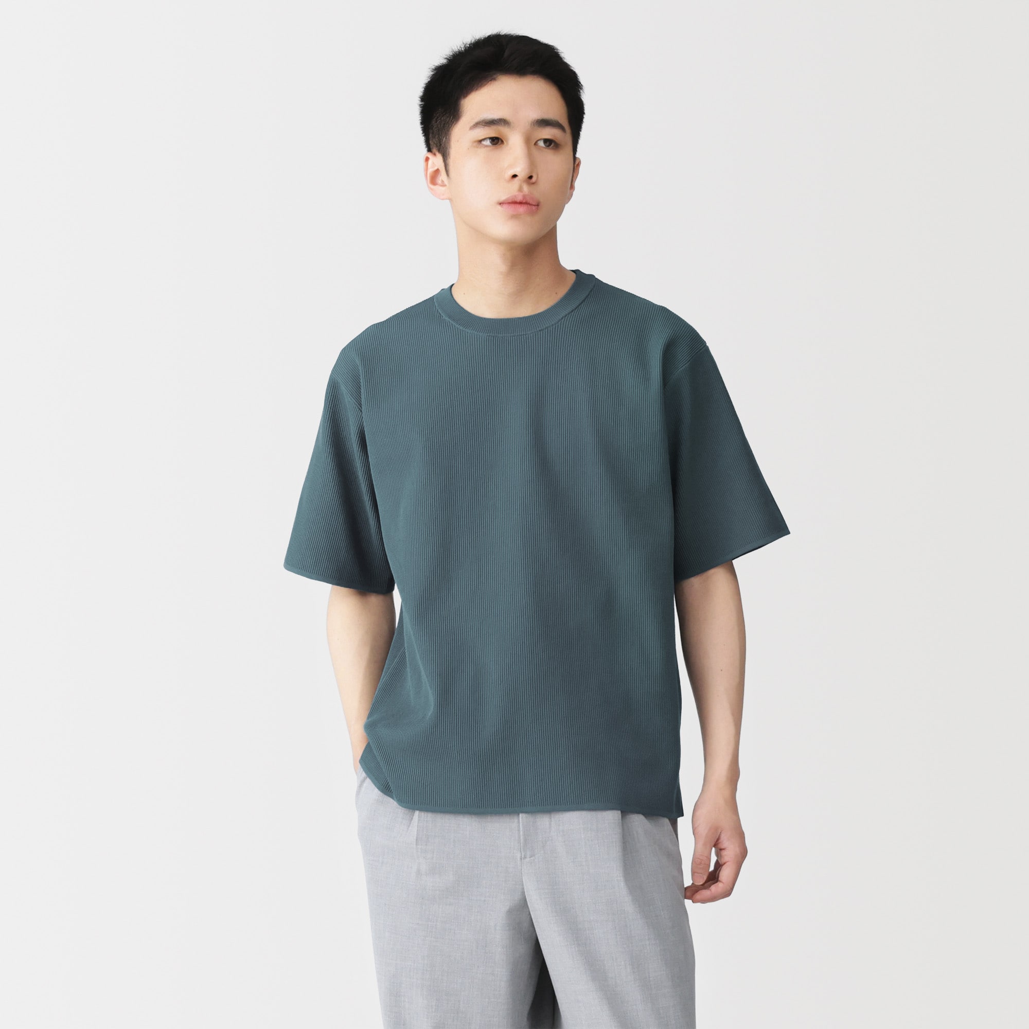 Me Issei Miyake ダークグレー リブ編み 半袖Tシャツ 紳士 乾きやすい洗えるリブ編み半袖ニットTシャツ | 無印良品