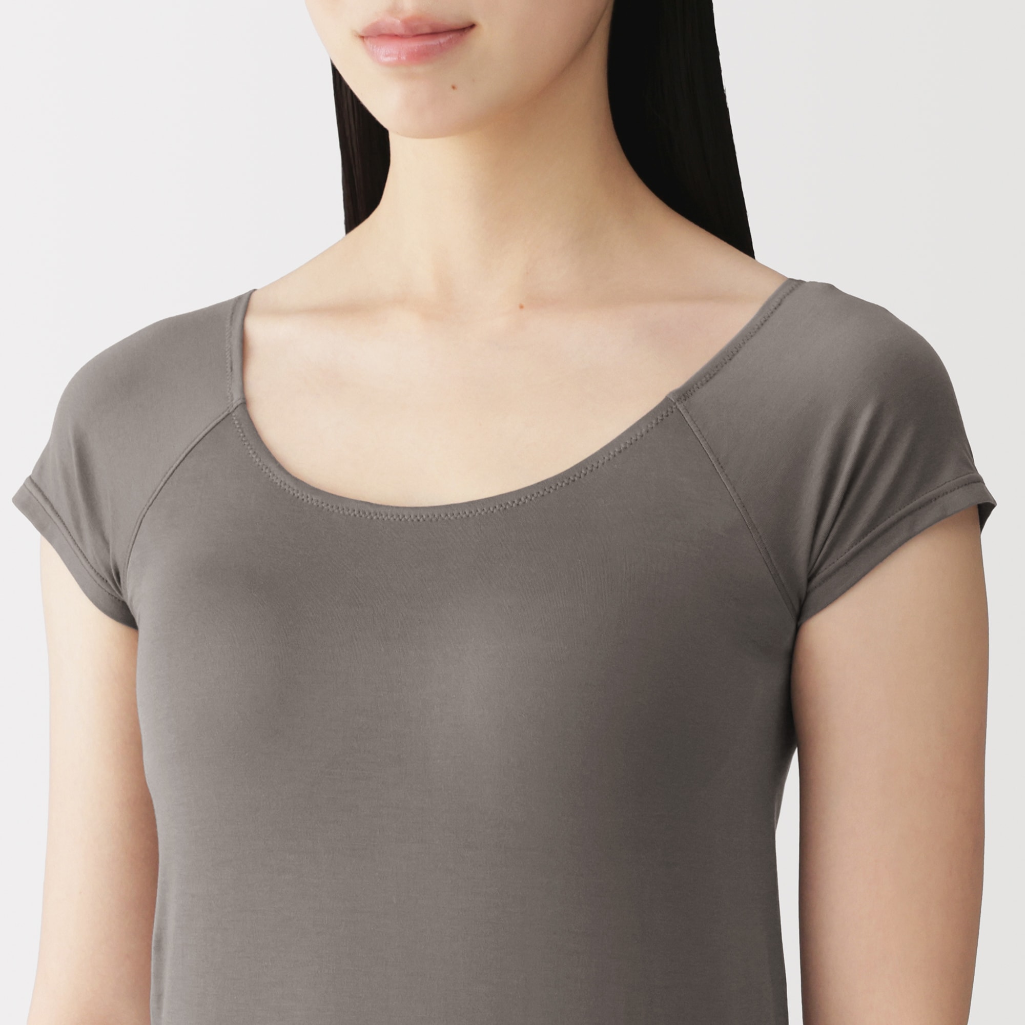 婦人　なめらかブラフレンチスリーブ