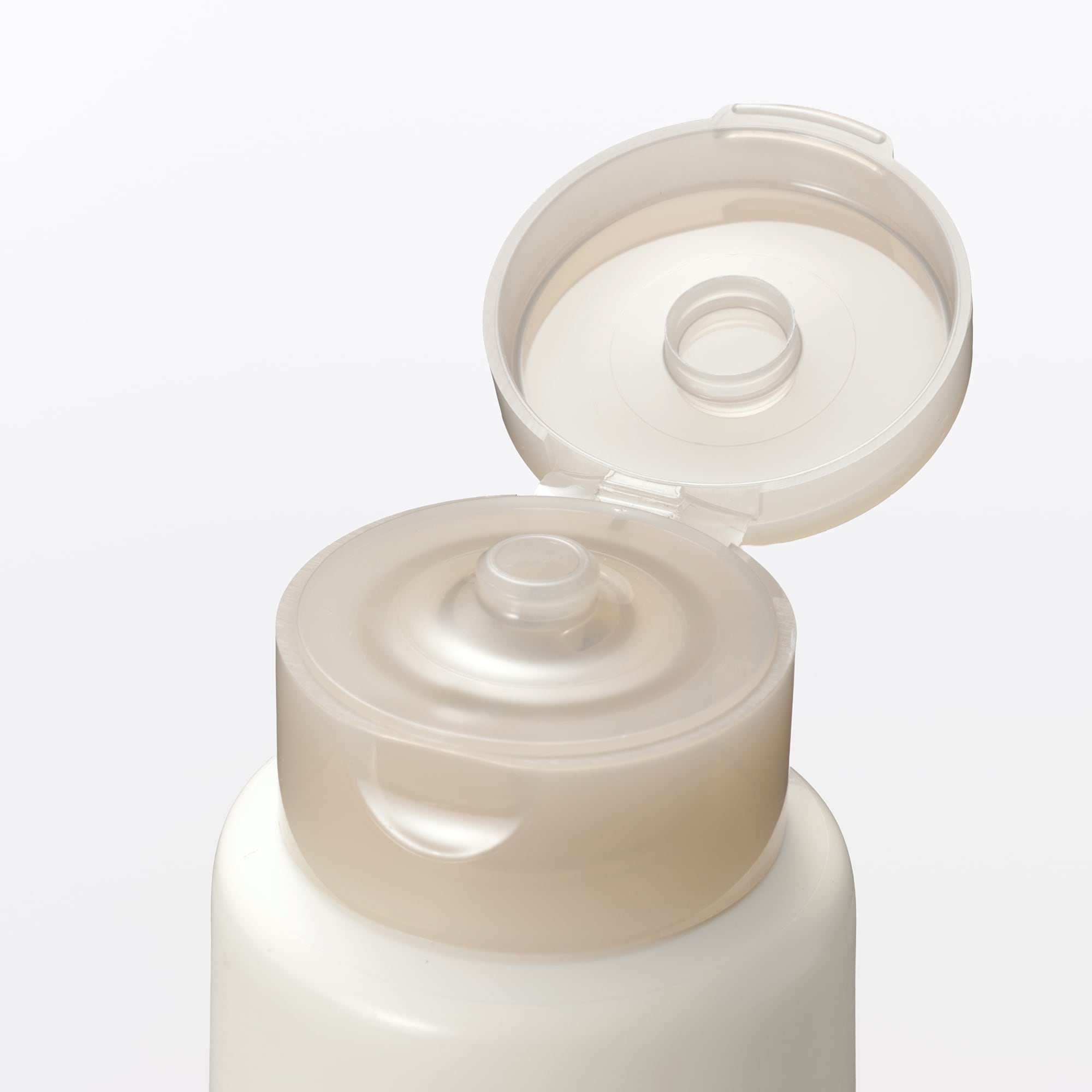 パックもできるマイルドクレイ洗顔フォーム