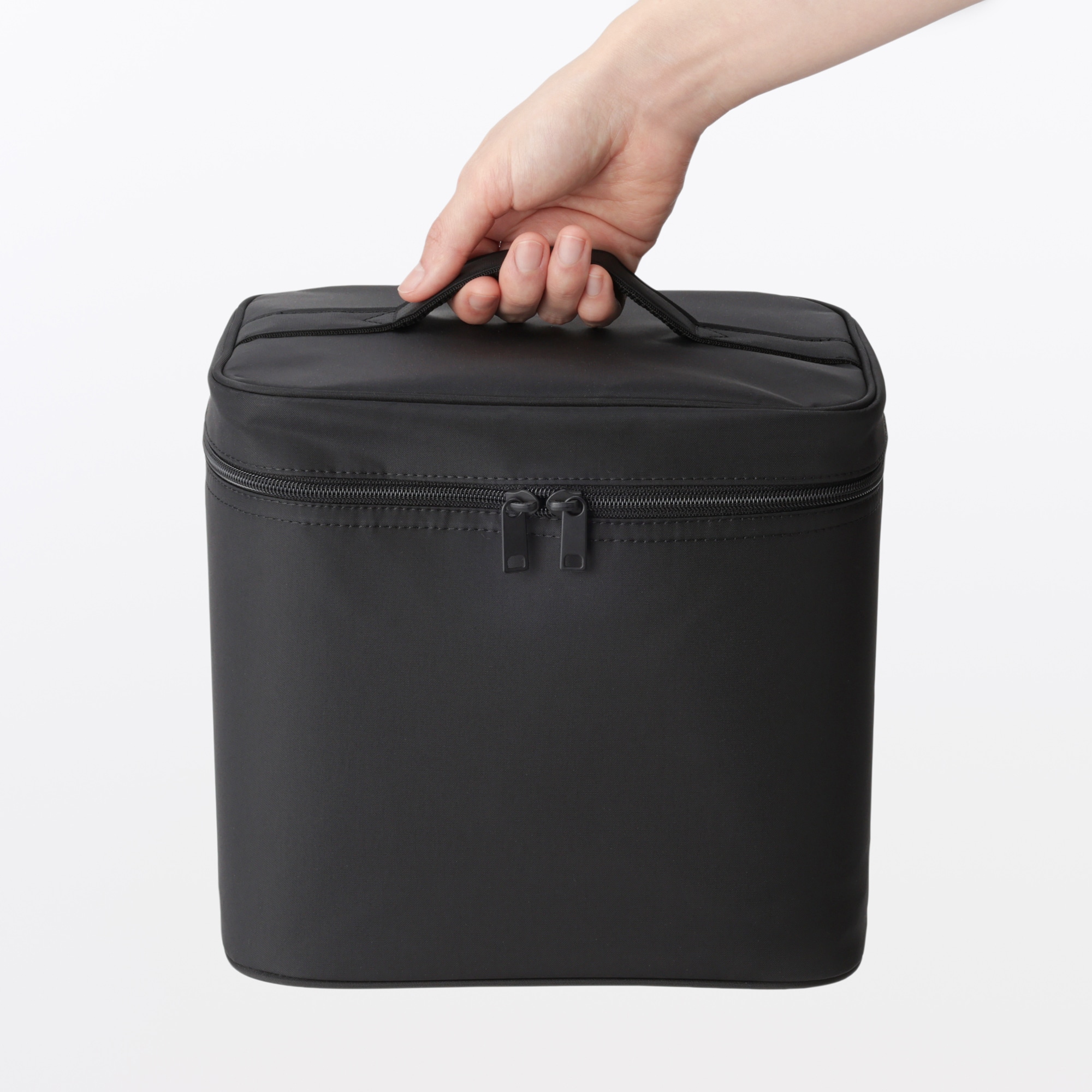 再生ナイロンメイクボックス