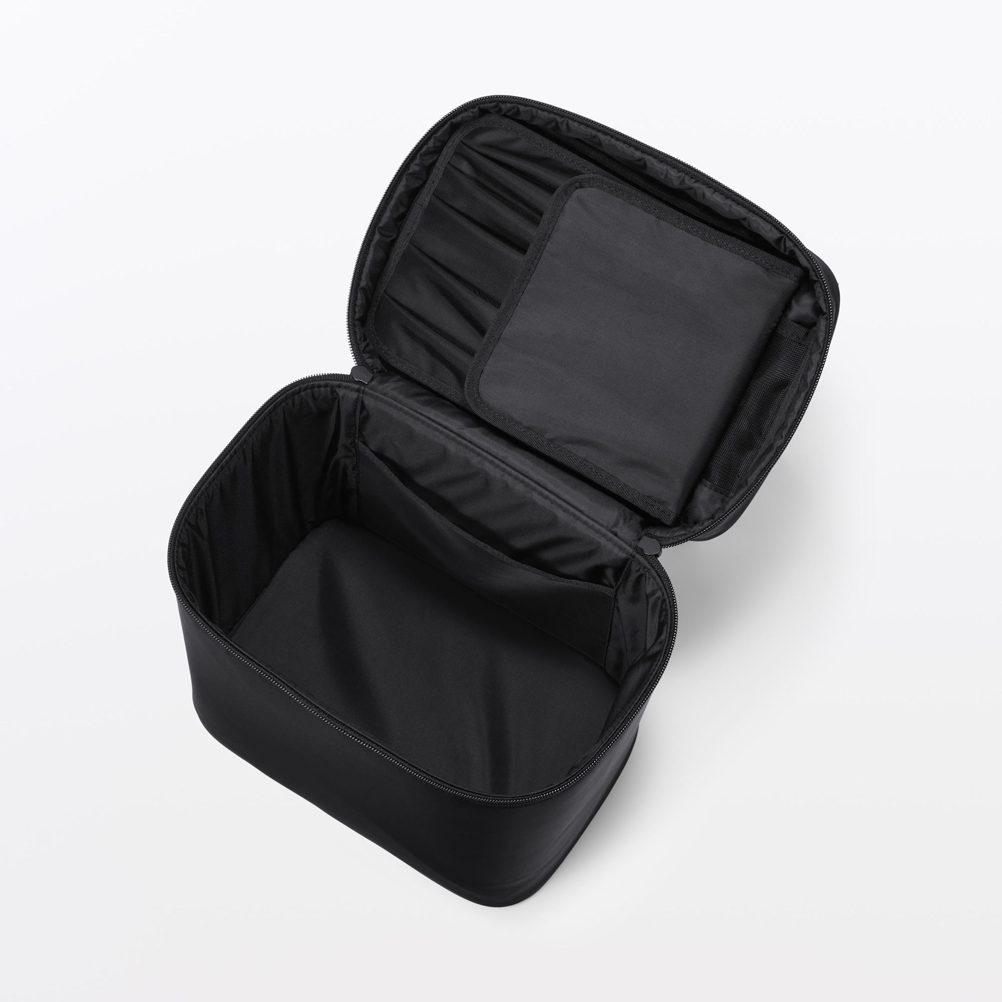 再生ナイロンメイクボックス