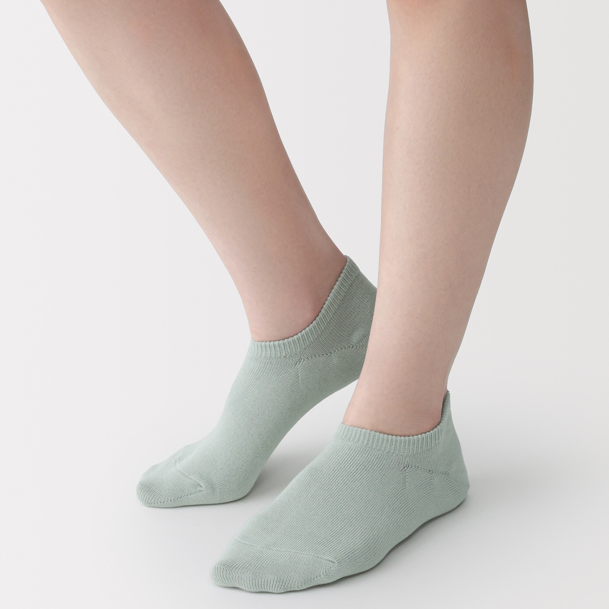 婦人　足なり直角　スニーカーイン