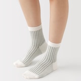 婦人　足なり直角　履き口やわらか　ジャカード　ショート丈靴下