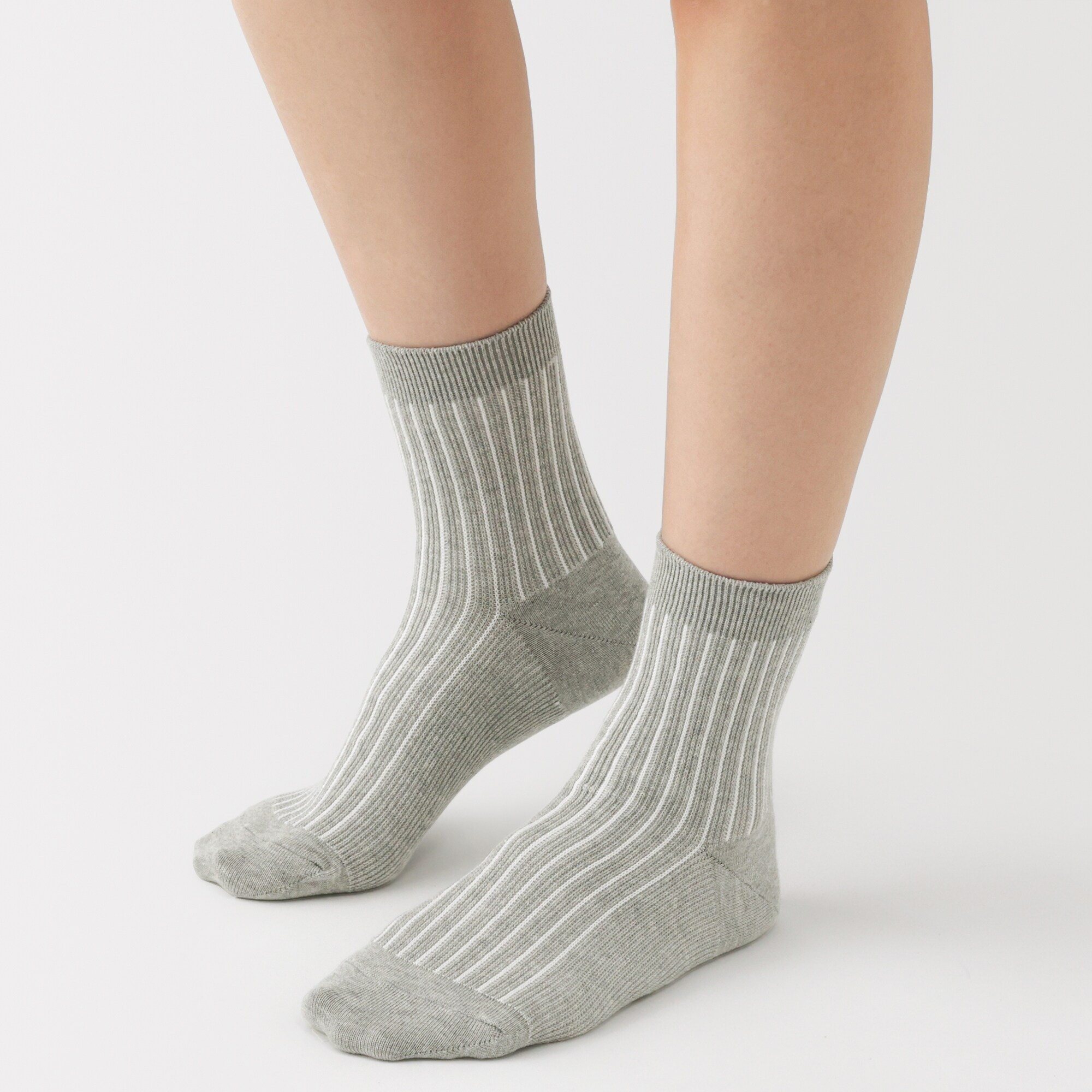 婦人　足なり直角　履き口やわらか　ジャカード　ショート丈靴下