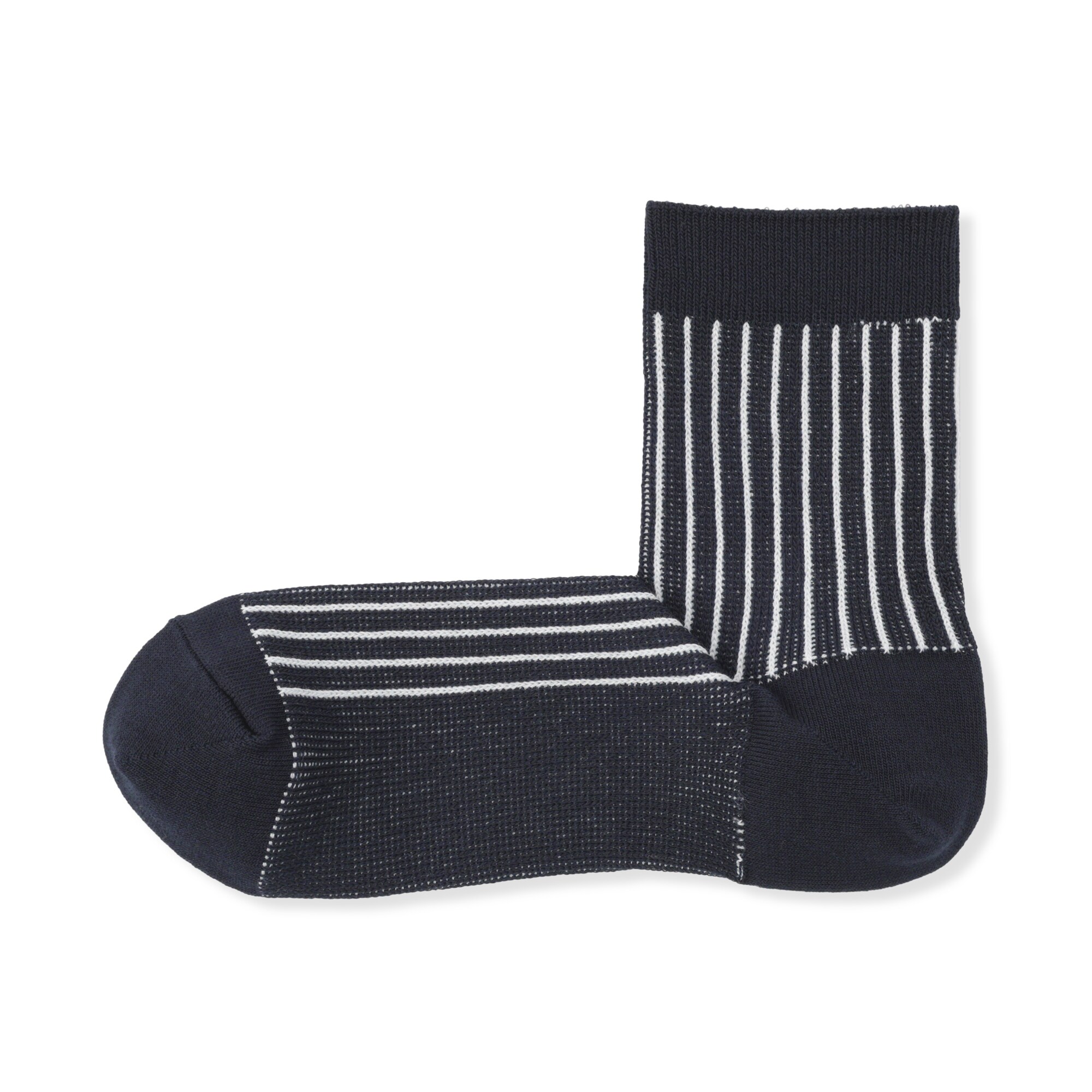 婦人　足なり直角　履き口やわらか　ジャカード　ショート丈靴下