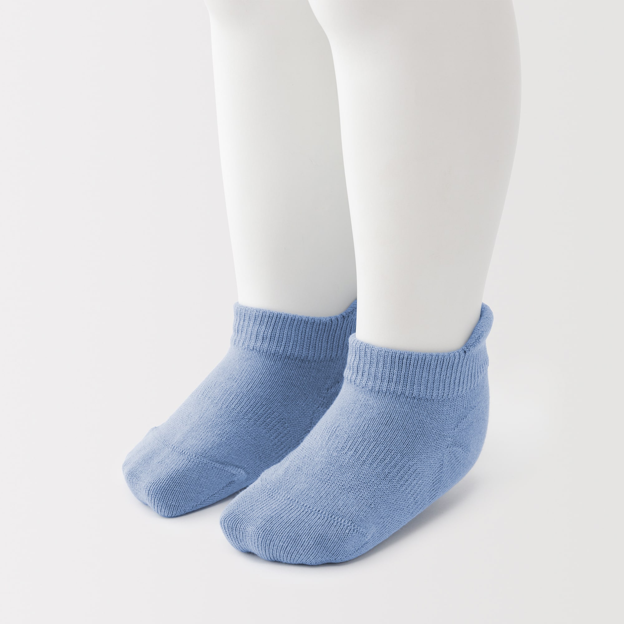 ベビー　足なり直角　スニーカーイン（３足組）