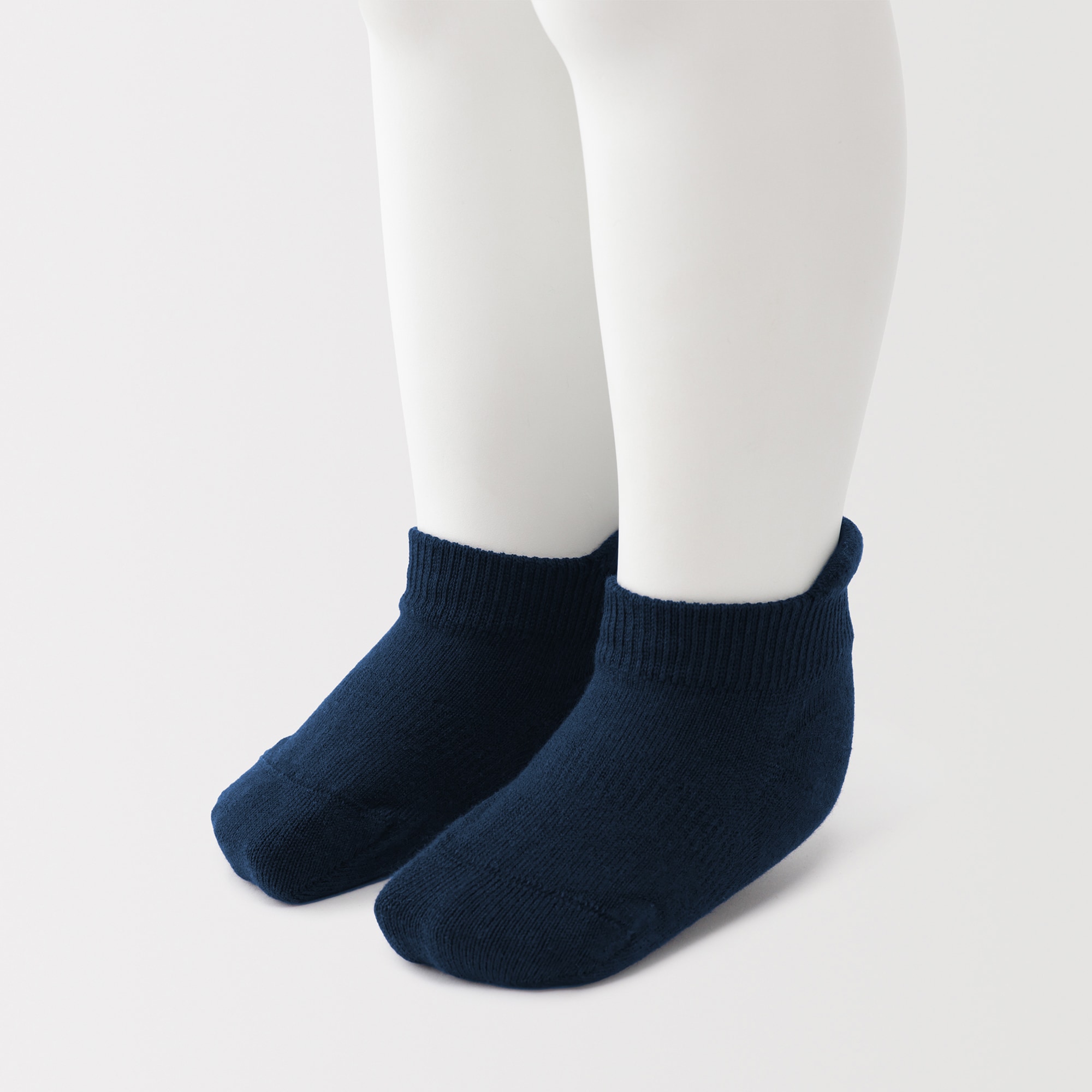 ベビー　足なり直角　スニーカーイン（３足組）