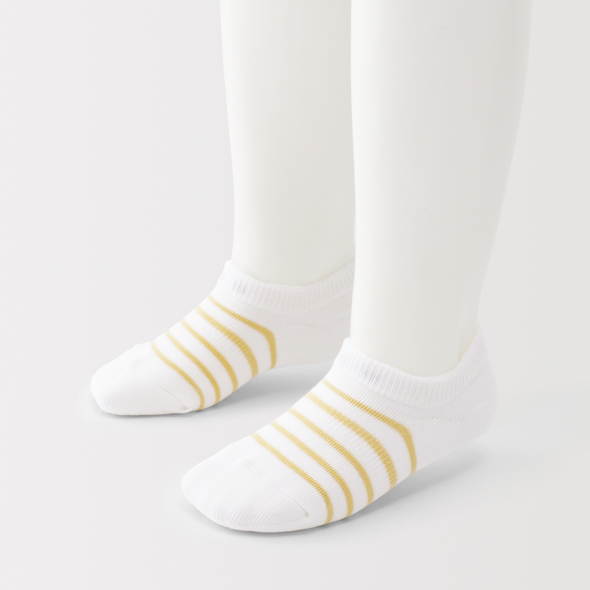 キッズ　足なり直角　スニーカーイン（柄・３足組）