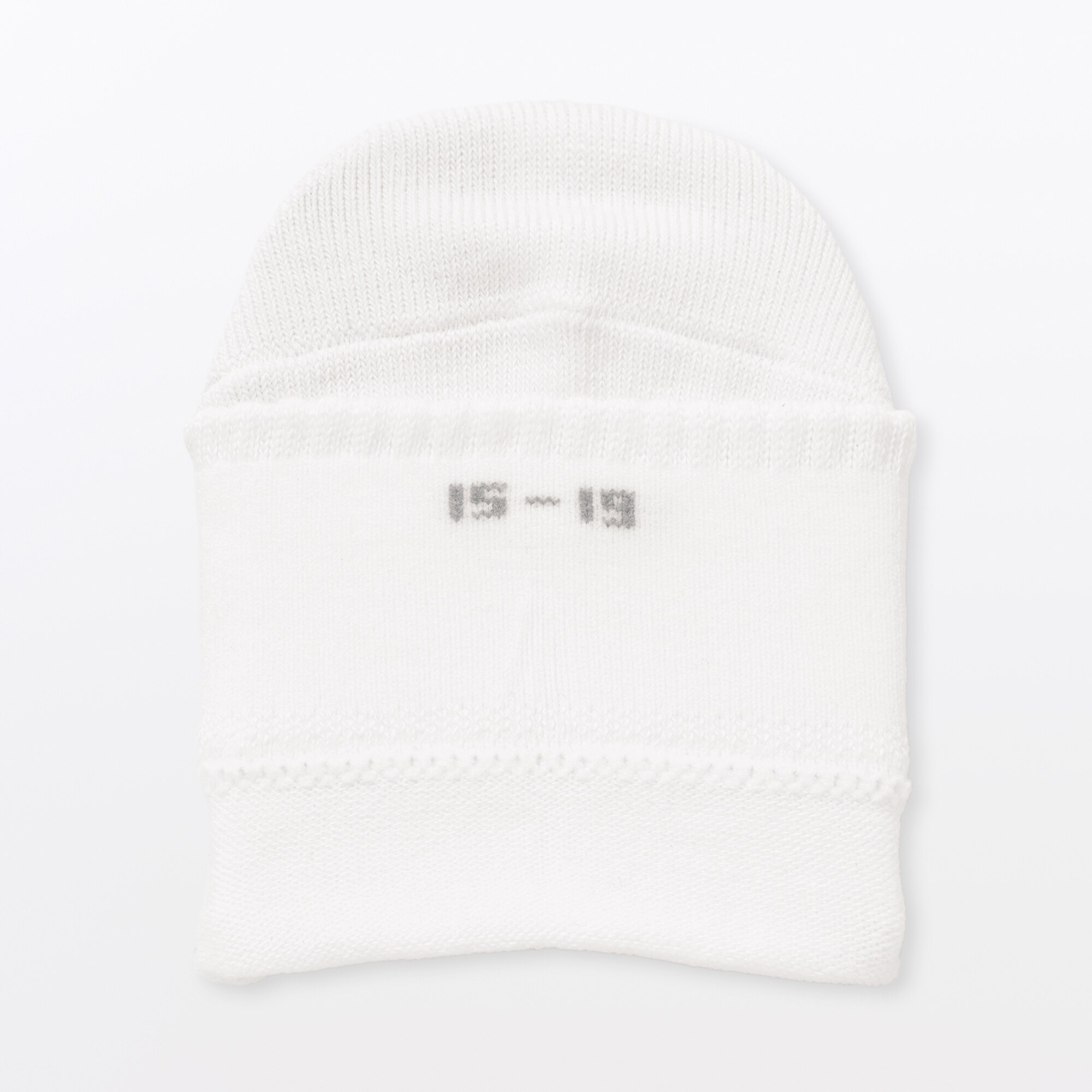 キッズ　足なり直角　ショート丈靴下（３足組）