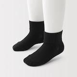 キッズ　足なり直角　ショート丈靴下（３足組）