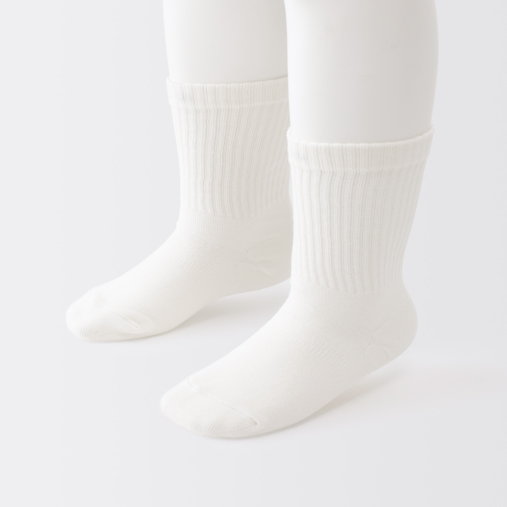 キッズ　足なり直角　リブ靴下（３足組）