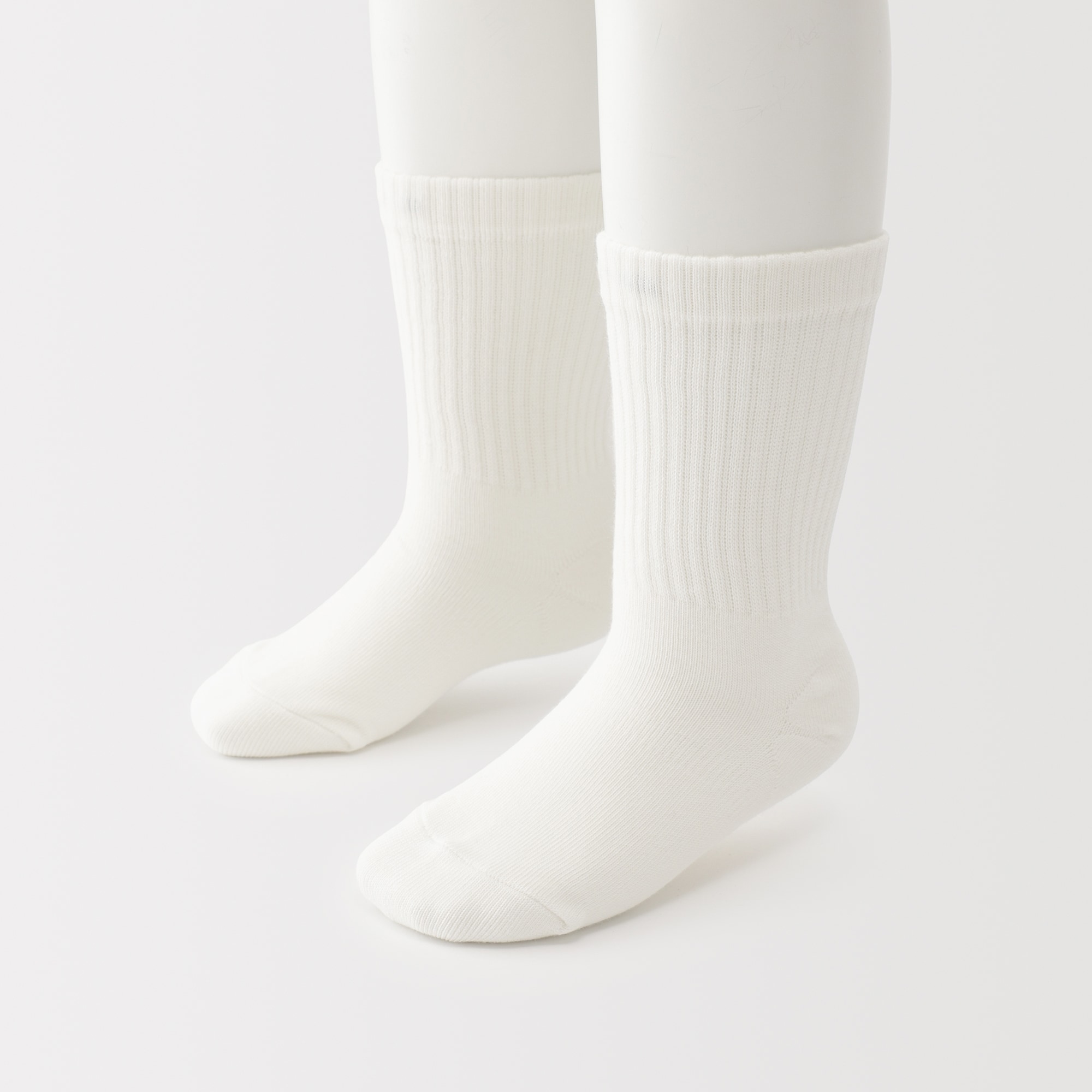 キッズ　足なり直角　リブ靴下（３足組）
