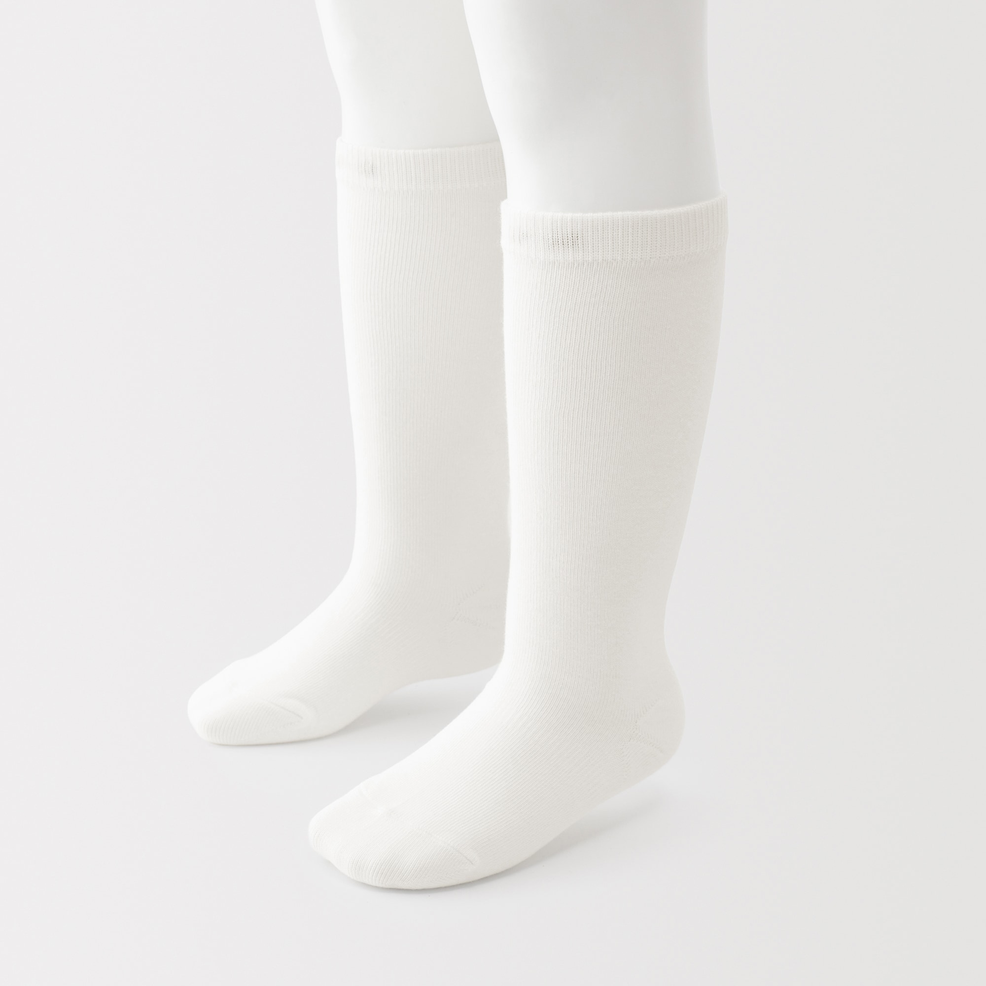 キッズ　足なり直角　ハイソックス（３足組）