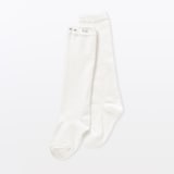 キッズ　足なり直角　ハイソックス（３足組）