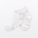 キッズ　足なり直角　さらっと綿　ショート丈靴下（３足組）