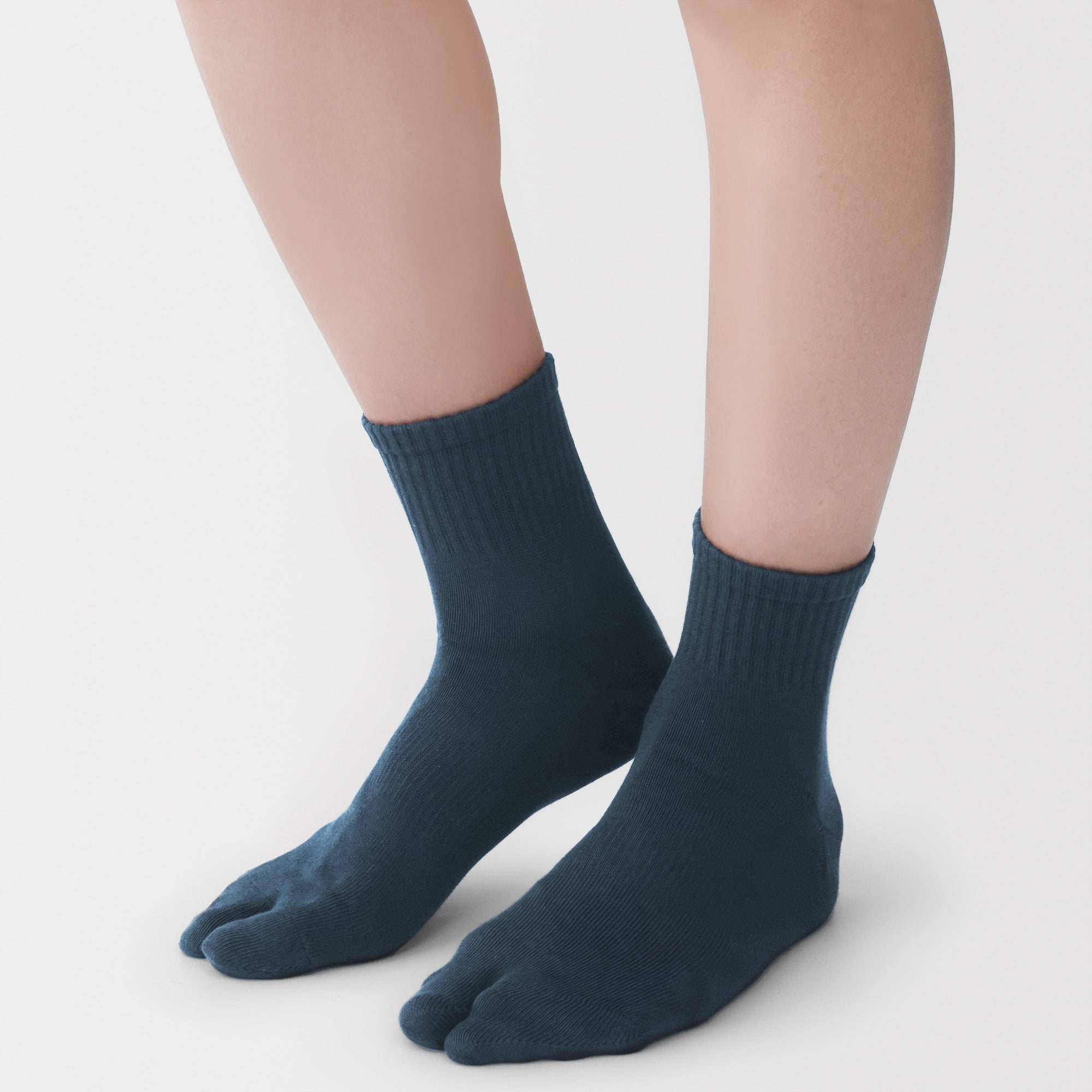 紳士　足なり直角　たび型ショート丈靴下