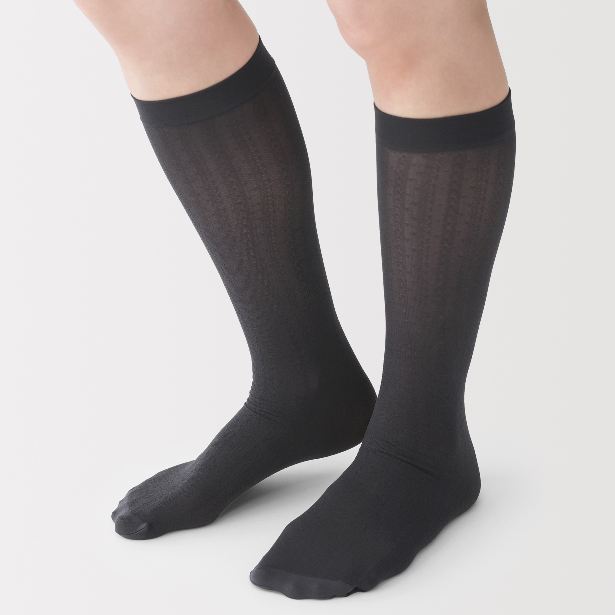 婦人　３０デニール　ドットストライプ柄ひざ下丈ストッキング