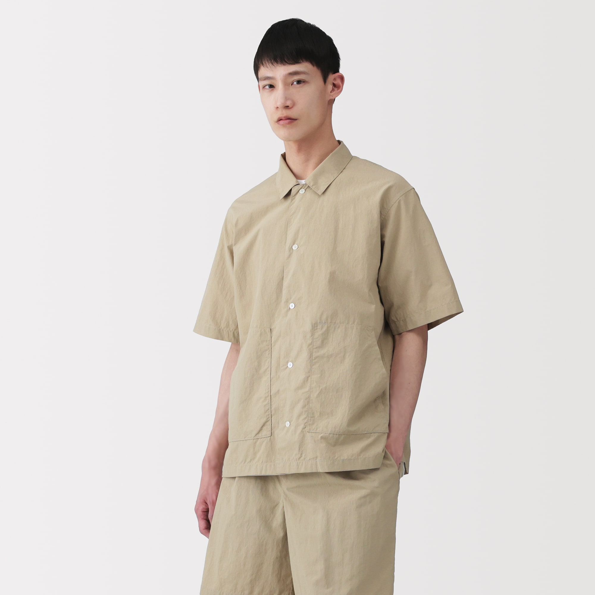 天然素材を原料に染色した半袖シャツ MUJI LABO 無印良品 紳士 天然素材を原料に染色した半袖シャツ | 無印良品
